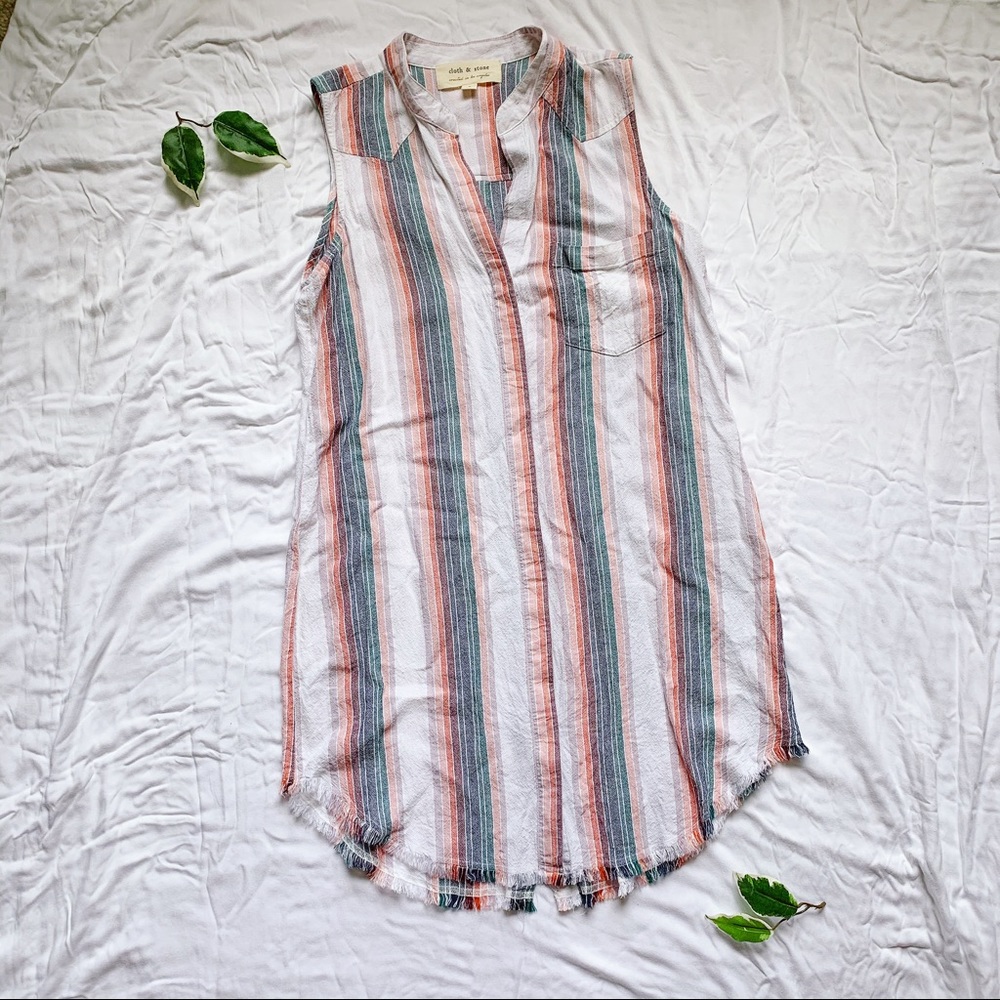 CLOTH & STONE Sunburst Fray Linen Button Down - Picture 2 of 6